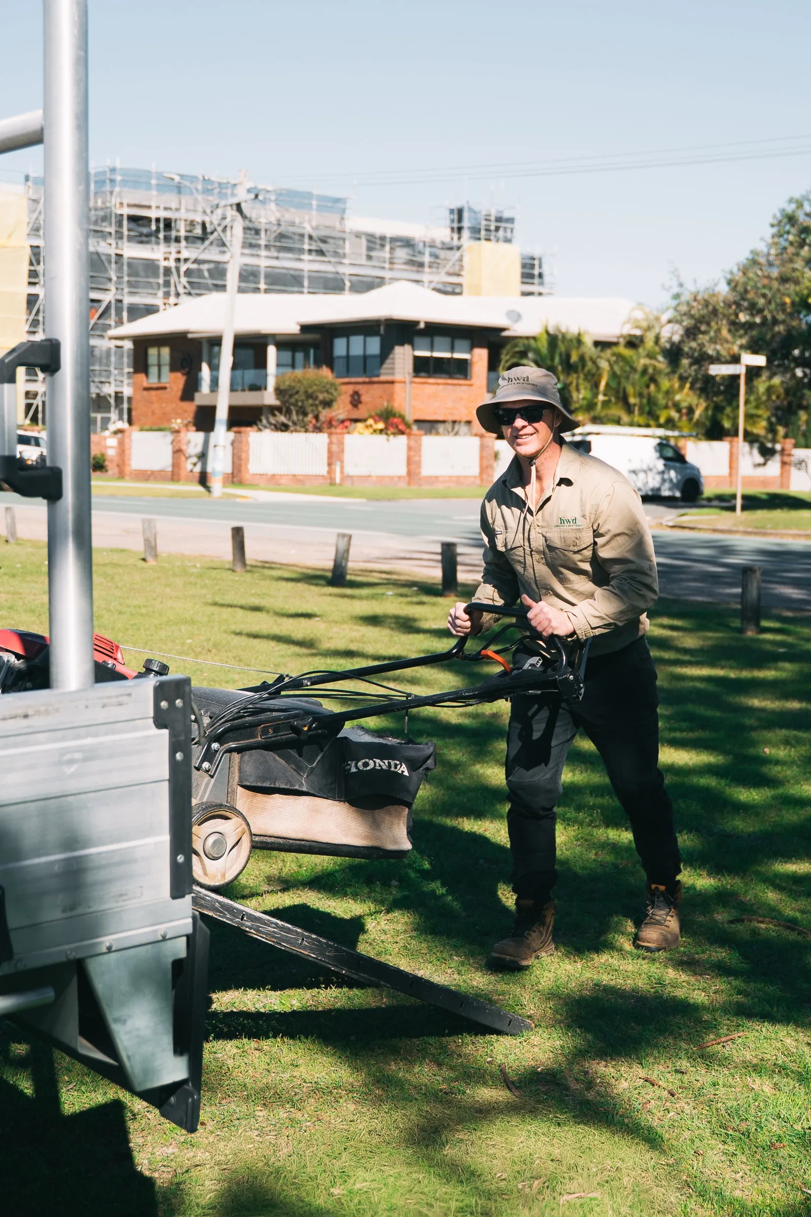 Lawn mowing and edging, Varsity Lakes, Gold Coast